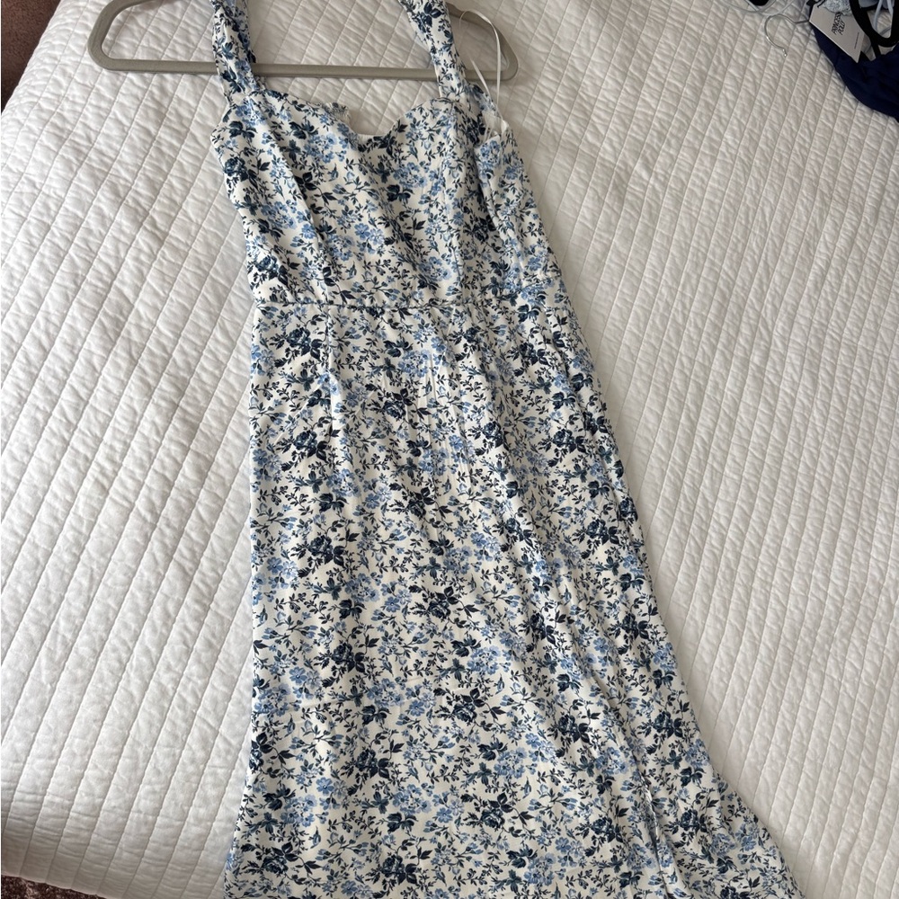 Francesca's Collections Blue and White Floral Midi Dress